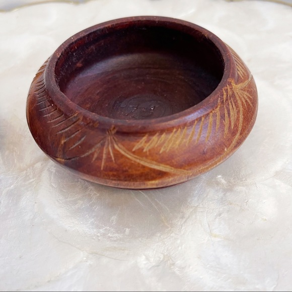 Vintage Hand Carved Small Wooden Bowls Lidded Boho Chic Hole Decor Vanity Decor - Picture 9 of 13